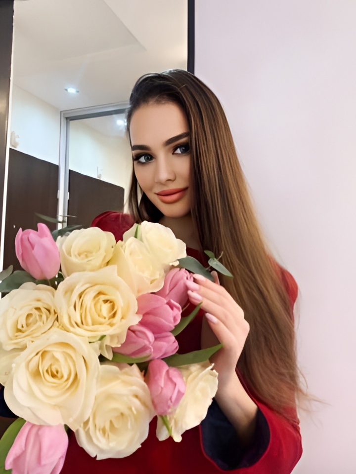 Илона привлекальеная девушка из Белокурихи цена от 3000 руб