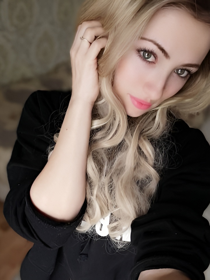Оксана привлекальеная девушка из Белокурихи цена от 2000 руб