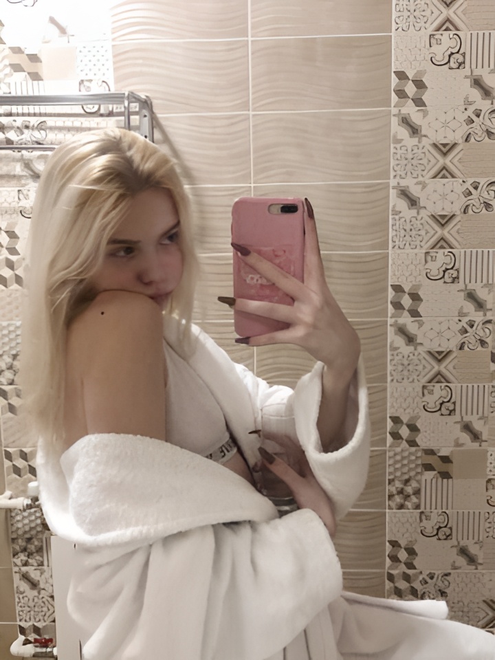 Светлана привлекальеная девушка из Белокурихи цена от 2500 руб