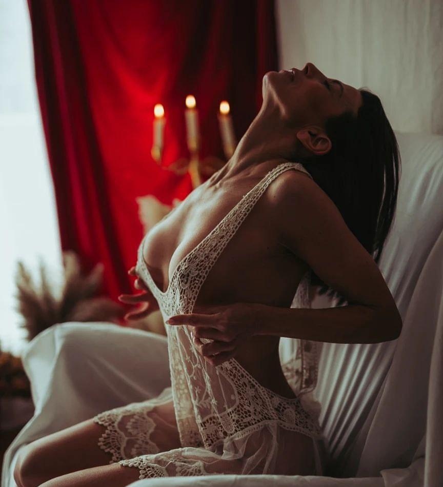 Алевтина привлекальеная девушка из Белокурихи цена от 4000 руб