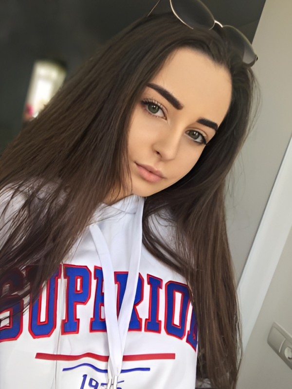 Рената привлекательная девушка из Белокурихи цена от 2000 руб