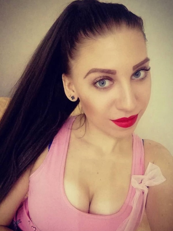 Лия привлекательная девушка из Белокурихи цена от 3000 руб