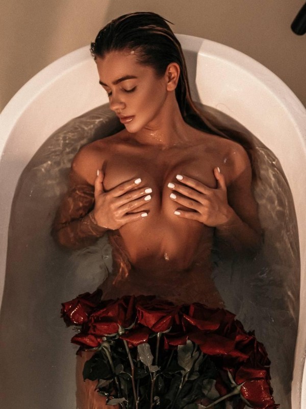 Марина привлекательная девушка из Белокурихи цена от 4000 руб